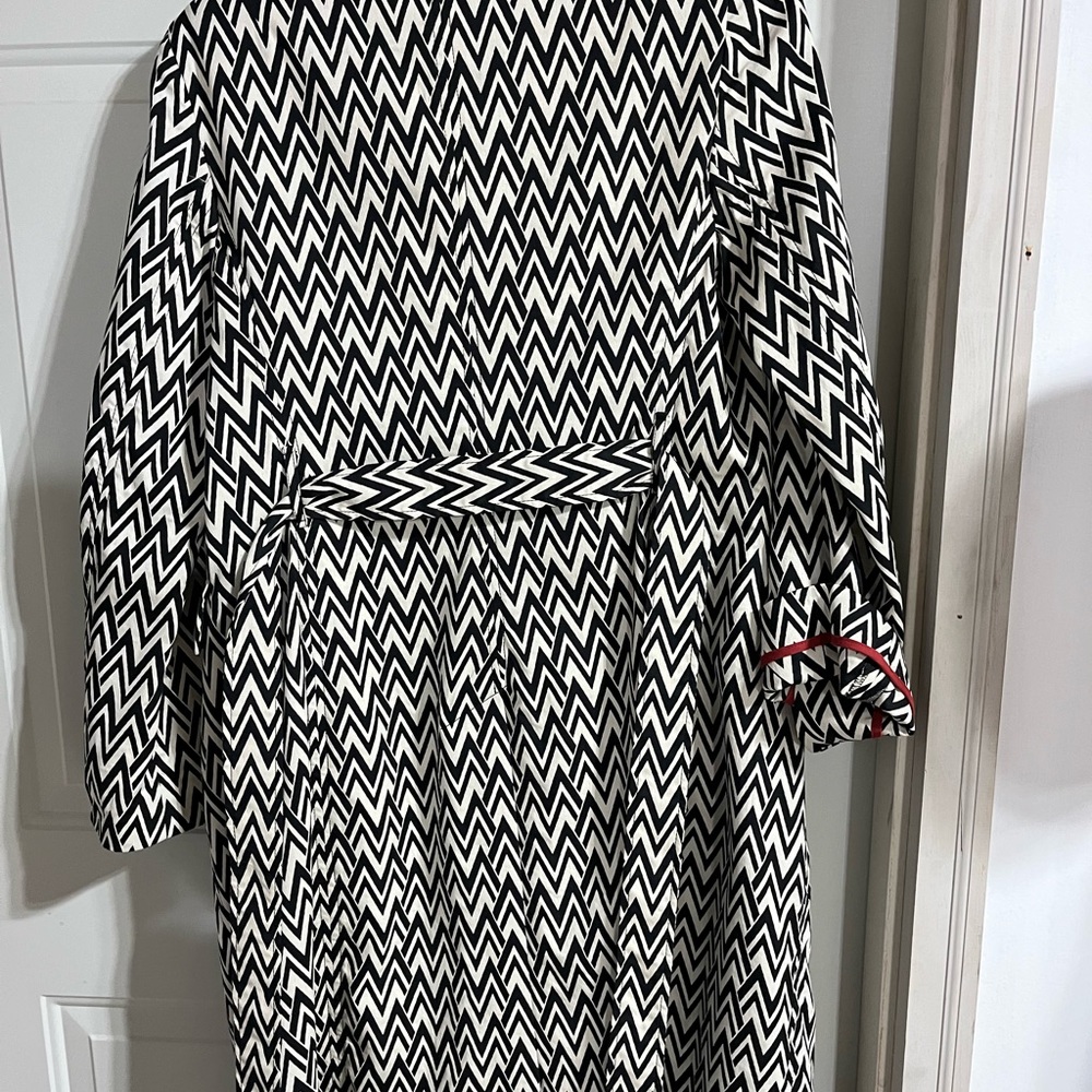 Statement Lightweight Coat - image 6